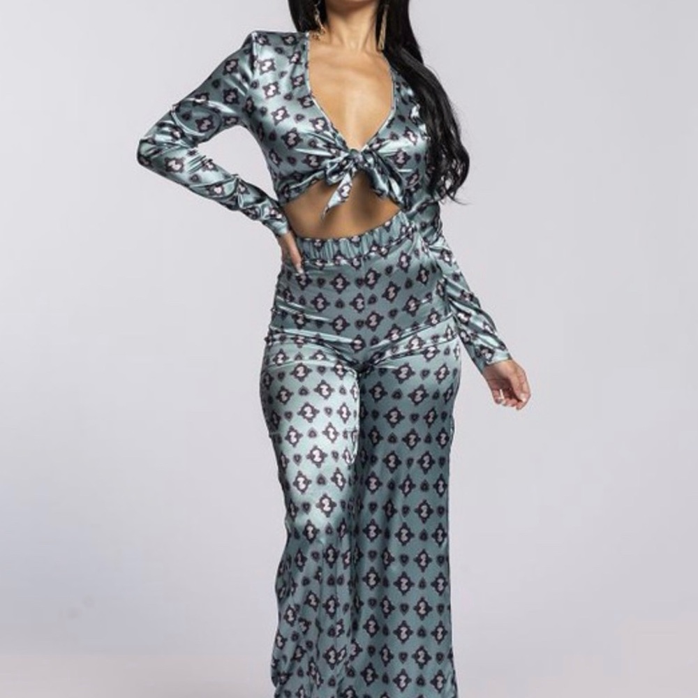 Stylish Teal Patterned 2pc Set